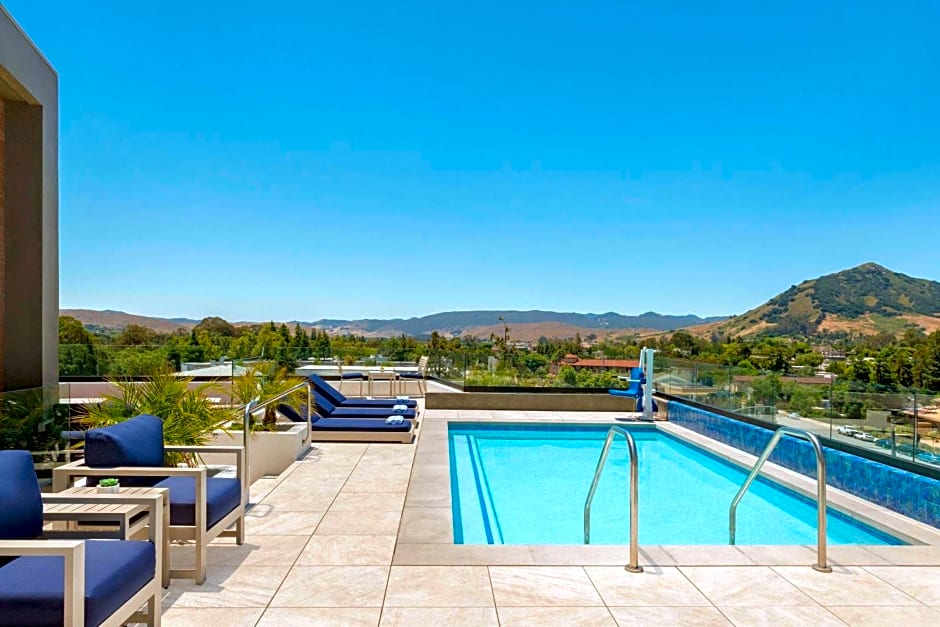 La Quinta Inn & Suites by Wyndham San Luis Obispo Downtown