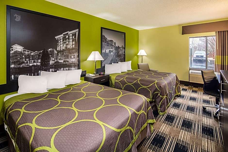 Photo 1 of 4 of 2 Queen Beds Suite, Smoking