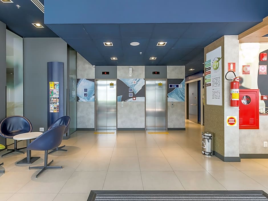 Ibis Budget Blumenau