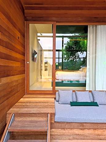 Deluxe Double Room with Pool View and River View