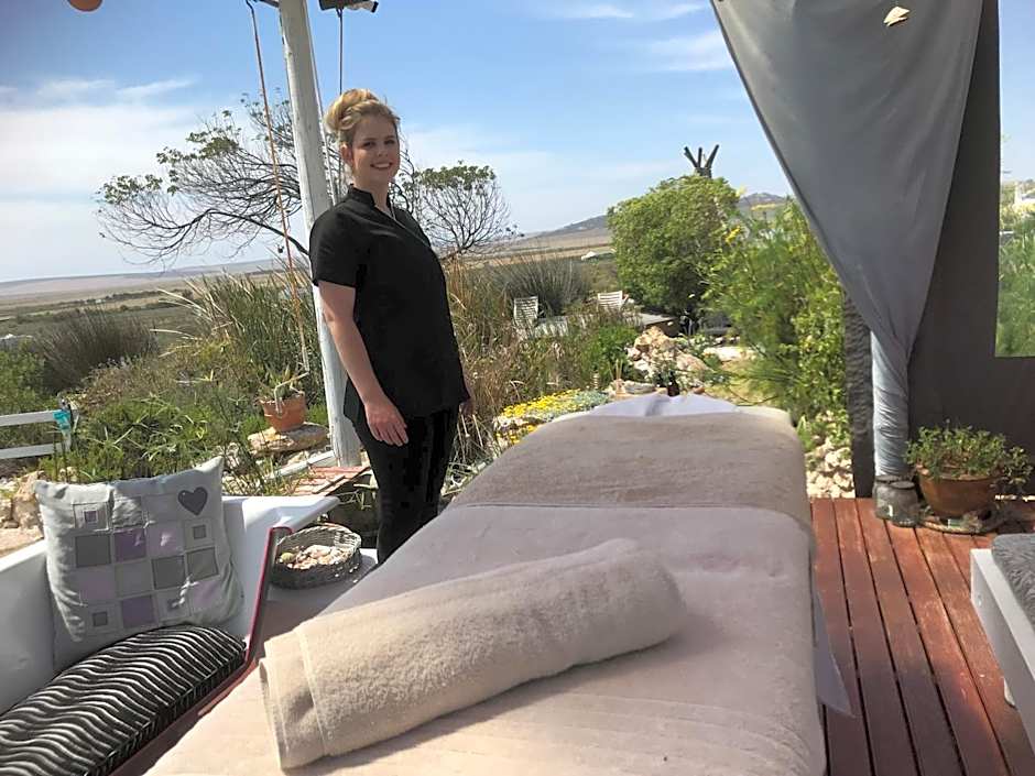 Farr Out Guest House