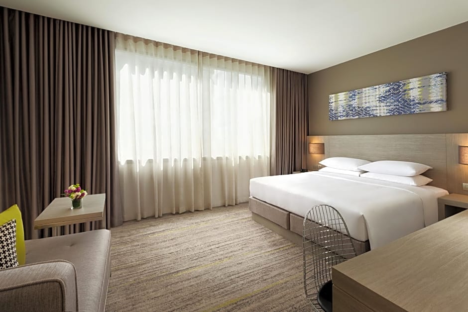 Hyatt Place Bangkok Sukhumvit 24