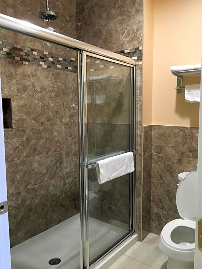Americas Best Value Inn - FM 529