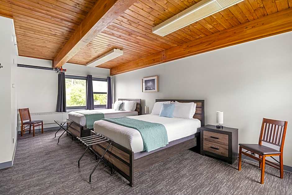 Seward Adventure Lodge