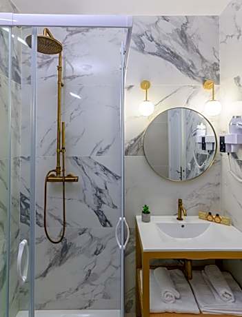 Standard Double Room - Ground Floor