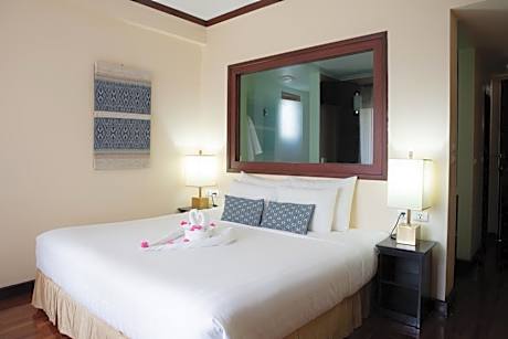 Deluxe Double or Twin Room with Balcony