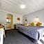 Kingswood Manor Motel