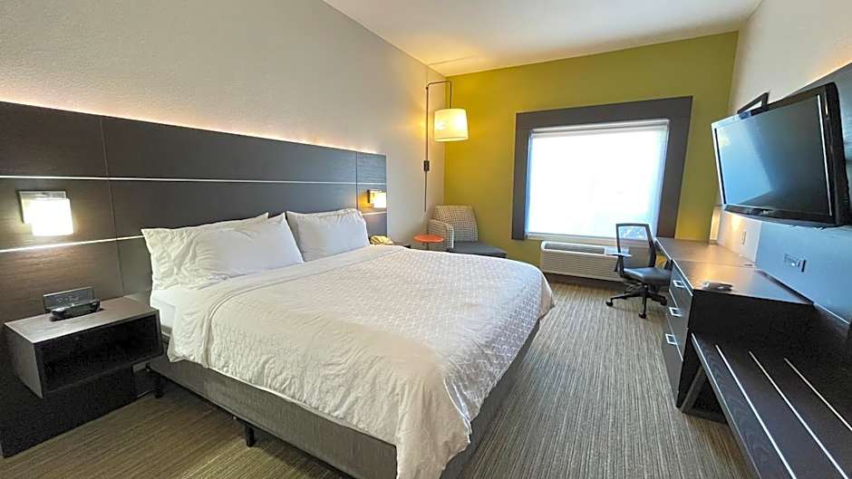 Holiday Inn Express Hotel & Suites Decatur, TX By IHG