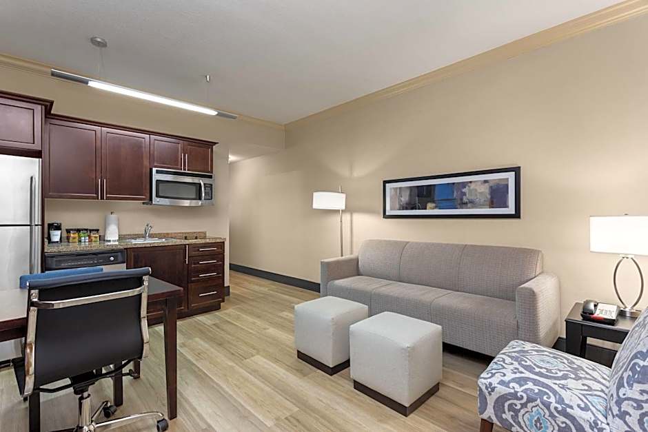 Hawthorn Extended Stay by Wyndham West Palm Beach