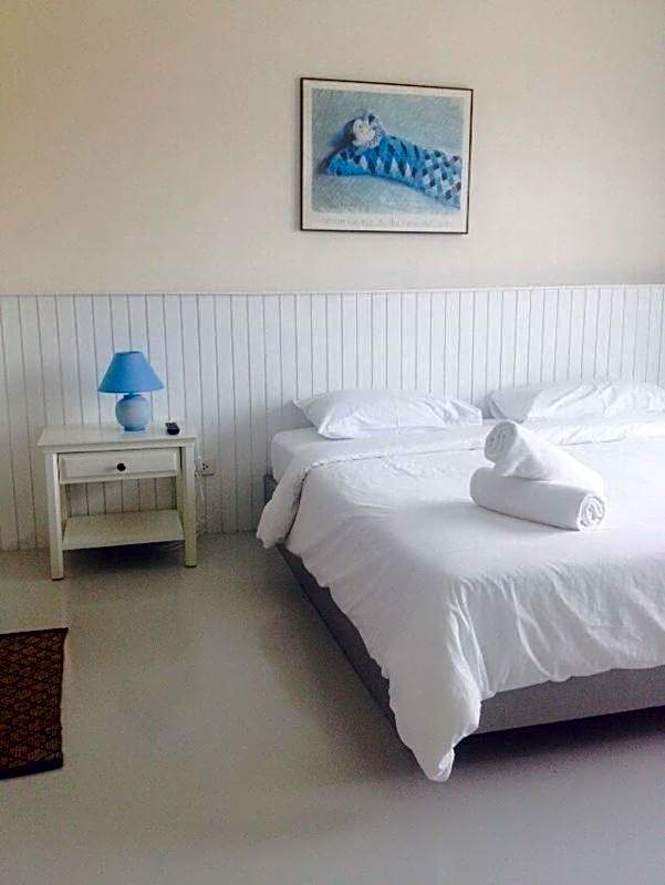 Photo 1 of 6 of Studio 1 King Bed