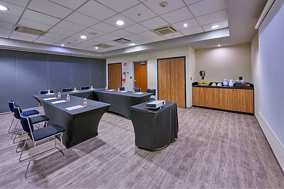 City Express by Marriott Salamanca