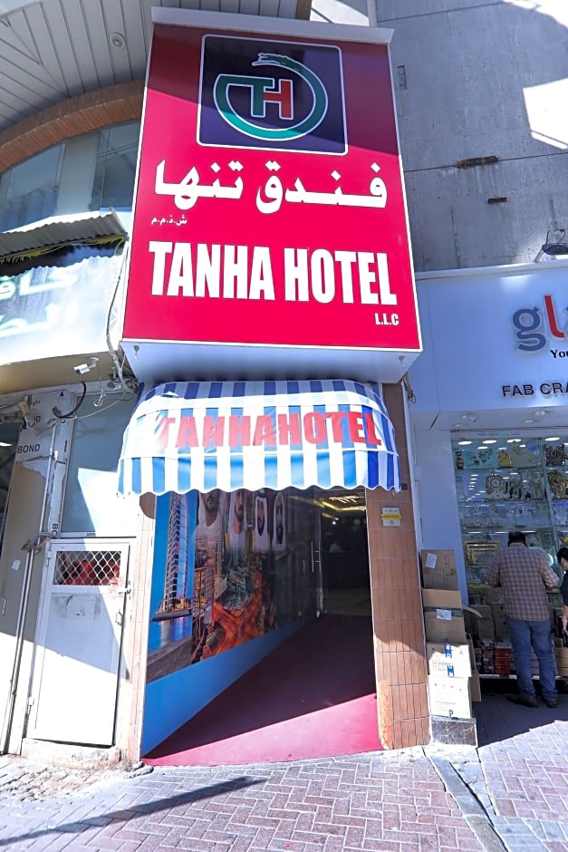 Tanha Hotel