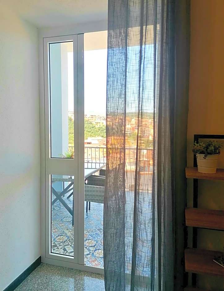 DOMUS con vista mare - JR02