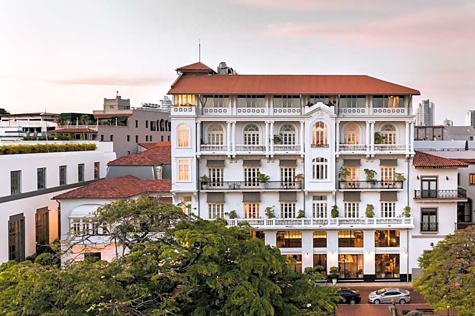 American Trade Hotel