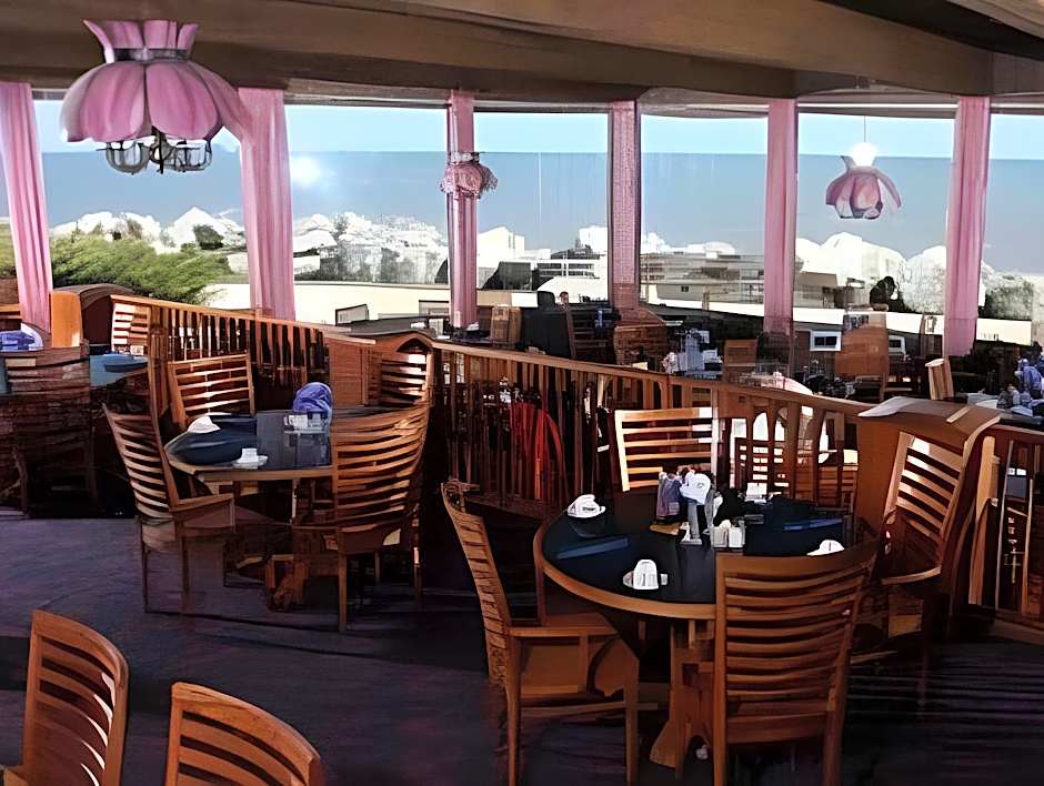 Lighthouse Inn - Two Rivers