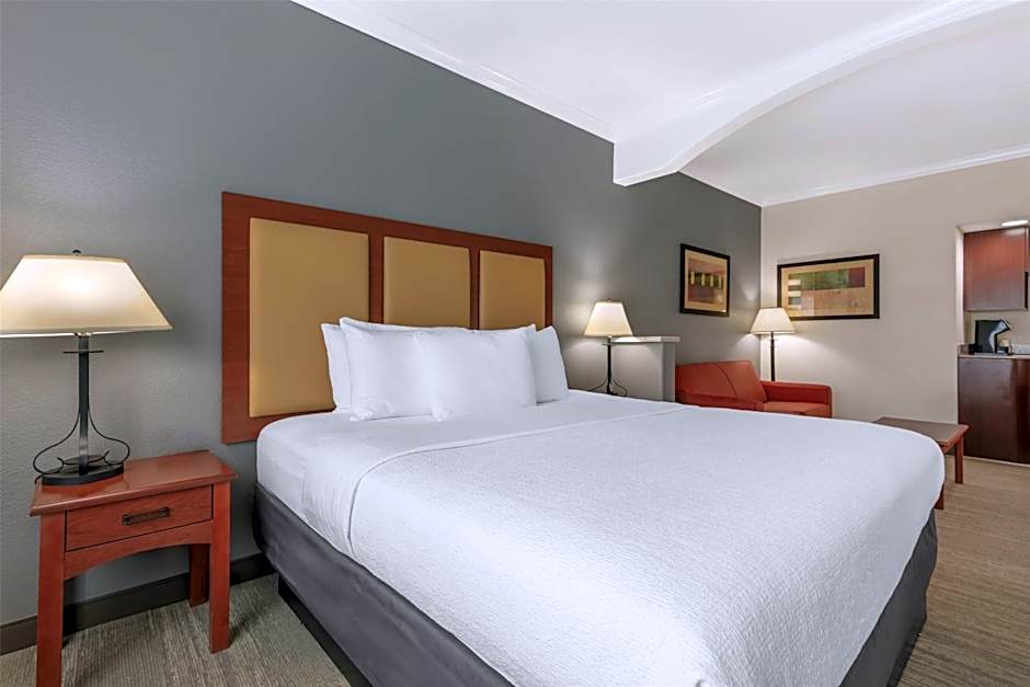 Best Western Plus Waxahachie Inn & Suites