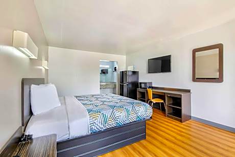 Superior King Room - Non-Smoking