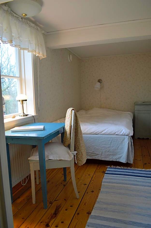 Bull-August gård vandrarhem/hostel