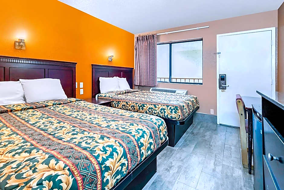 OYO Hotel Lake Charles Hwy 10