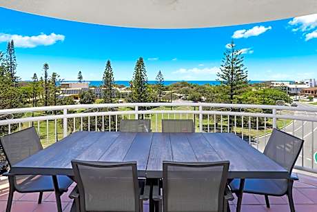 Beachside Resort Kawana Waters