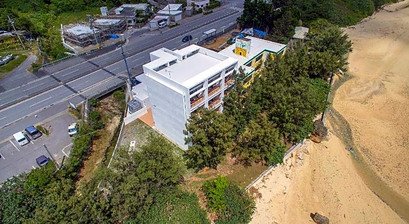 Hotel & Restaurant On the Beach Lue