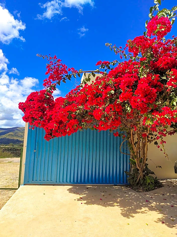 Chalé com ar condicionado e garagem