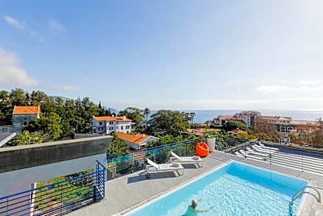 Terrace Mar Suite Hotel