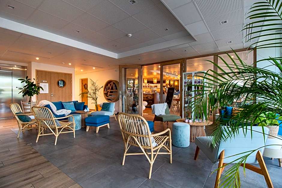 SHANA Hotel & Residence