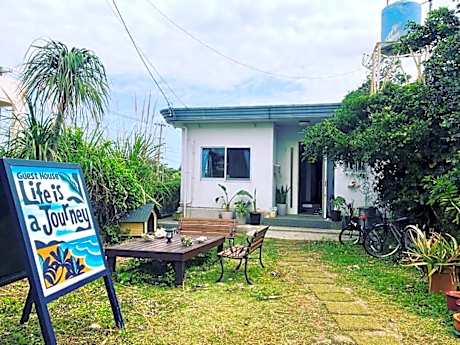 Guest House LIFE IS A JOURNEY