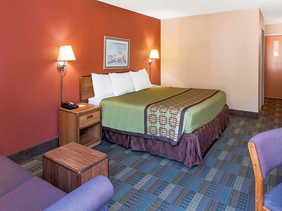 Days Inn by Wyndham Myrtle Beach