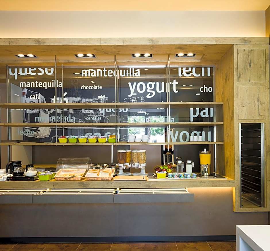 Ibis Budget Sevilla Aeropuerto