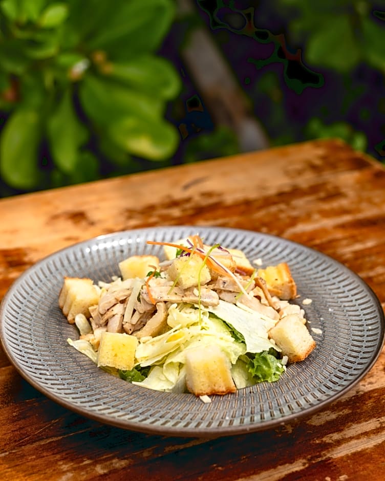 The White Harp Beach Hotel