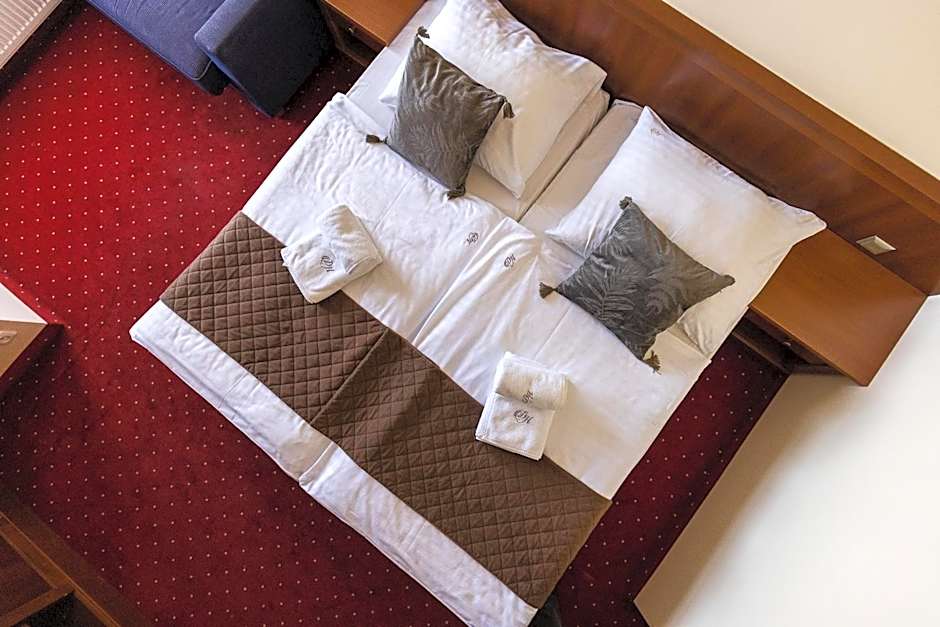 Hotel Diamond w Białym Dworku