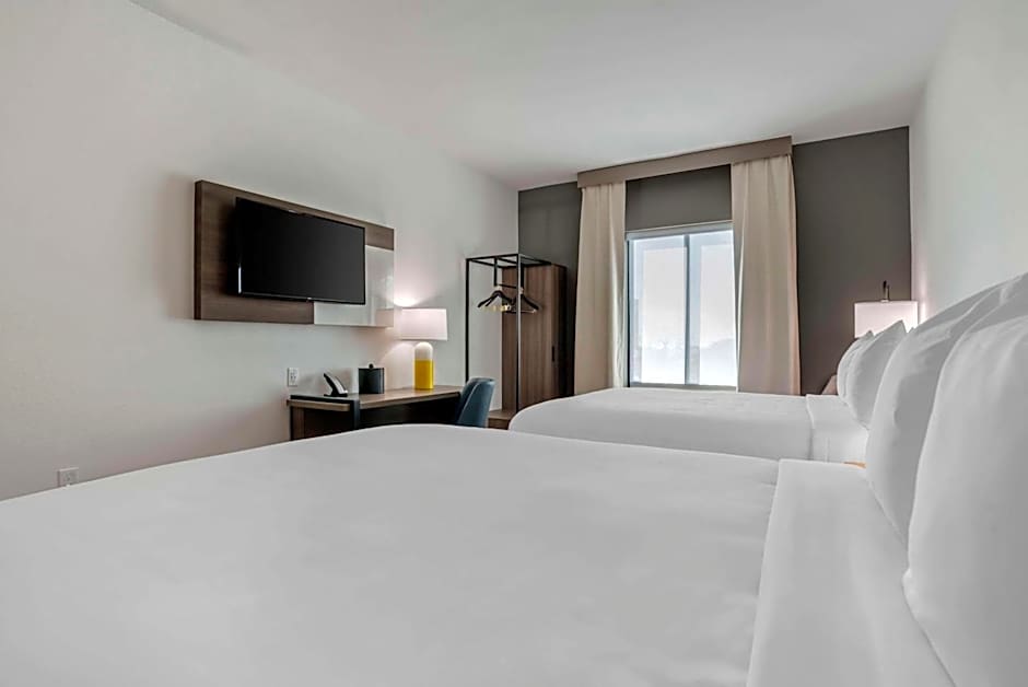 Comfort Inn & Suites Panama City Beach - Pier Park Area