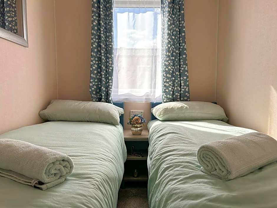 Regal Beachside pitch 22 Creek Caravan Park