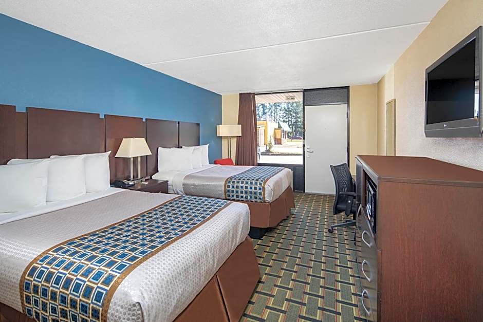 Travelodge by Wyndham Savannah Area/Richmond Hill
