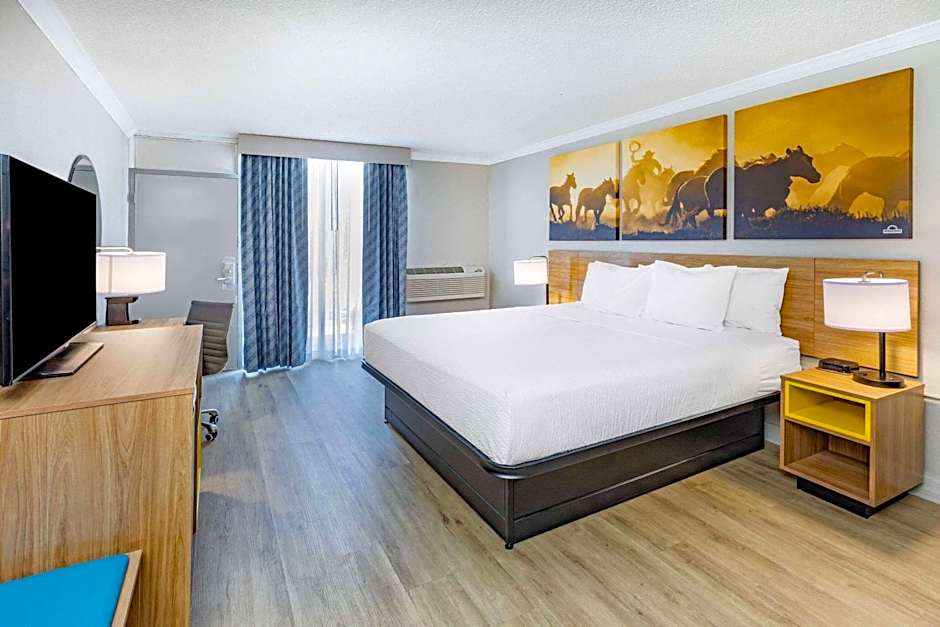 Days Inn by Wyndham Del Rio