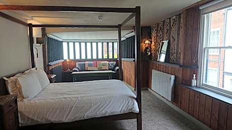 Alma Inn & Dining Rooms