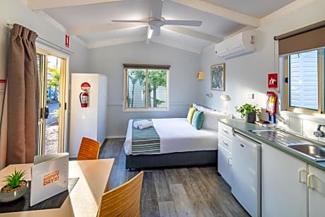 Budget One-Bedroom Cabin