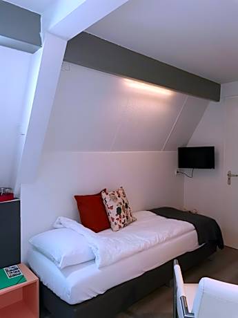 Single Room with Private Bathroom