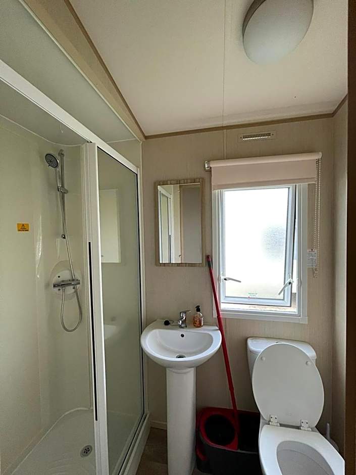 Holiday Park Caravan Fluffy in Harts Holiday Park