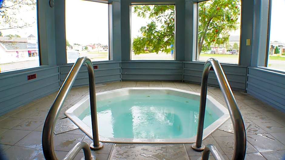 Pictured Rocks Inn and Suites