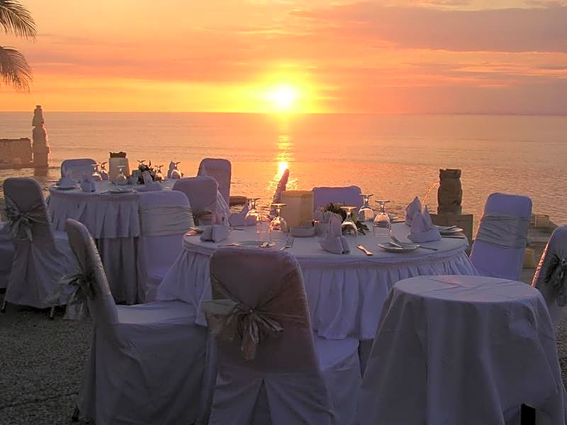 Blue Point Resort & Spa