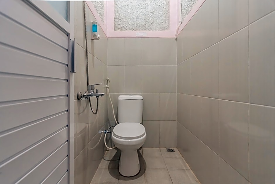 RedDoorz @ Cipanas Garut