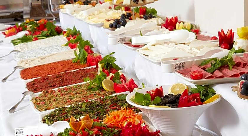 Almadina Hotel Istanbul                                                                    