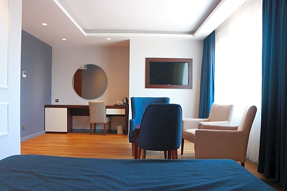 Photo 1 of 18 of Standard Room