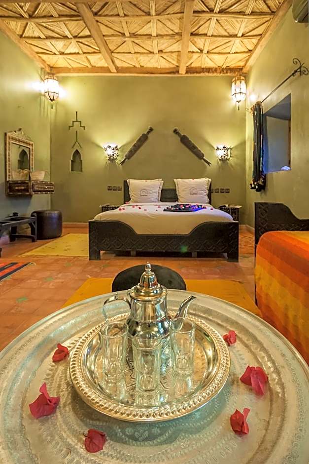 Chez Le Pacha - Authentic Sahara Hotel Mhamid