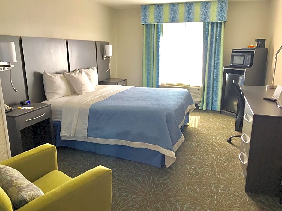 Days Inn & Suites by Wyndham East Flagstaff