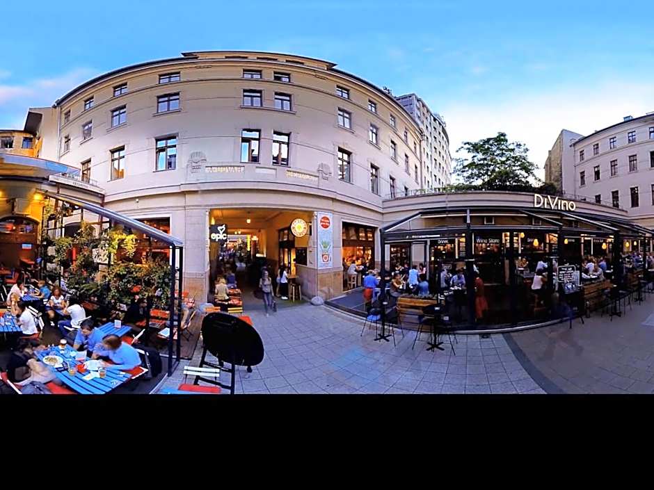 Mango Aparthotel