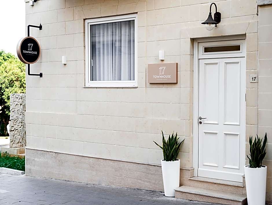 Townhouse17 Boutique Bed & Breakfast